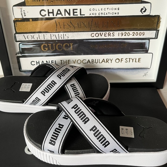 PUMA Logo Criss-Cross Black White  Tape Platform Slide Sandals New - Picture 12 of 14